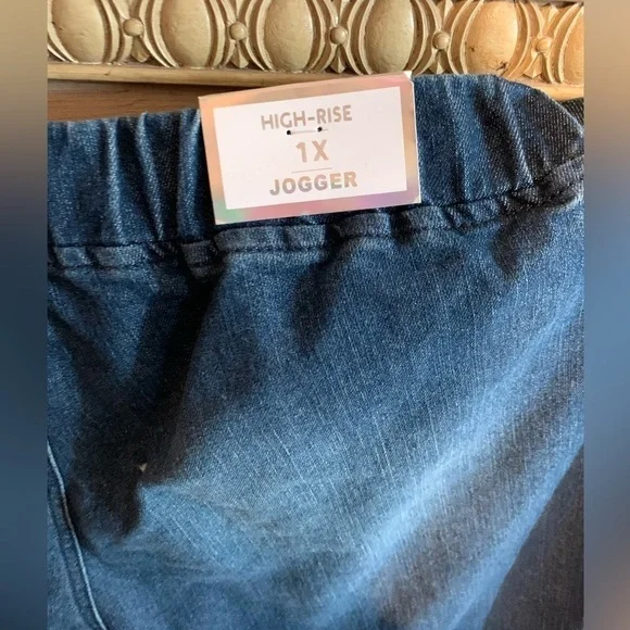 NWT Macys junior plus 1x high rise jogger jeans - Picture 7 of 7